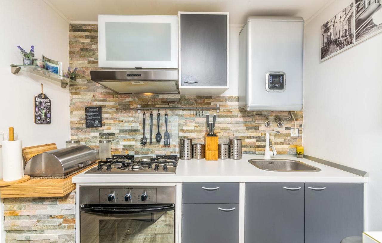 Apartamento Stone House Knez Vrbnik Exterior foto